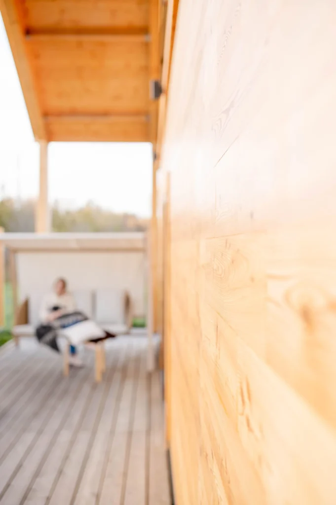 ściana zewnętrzna dom drewniany